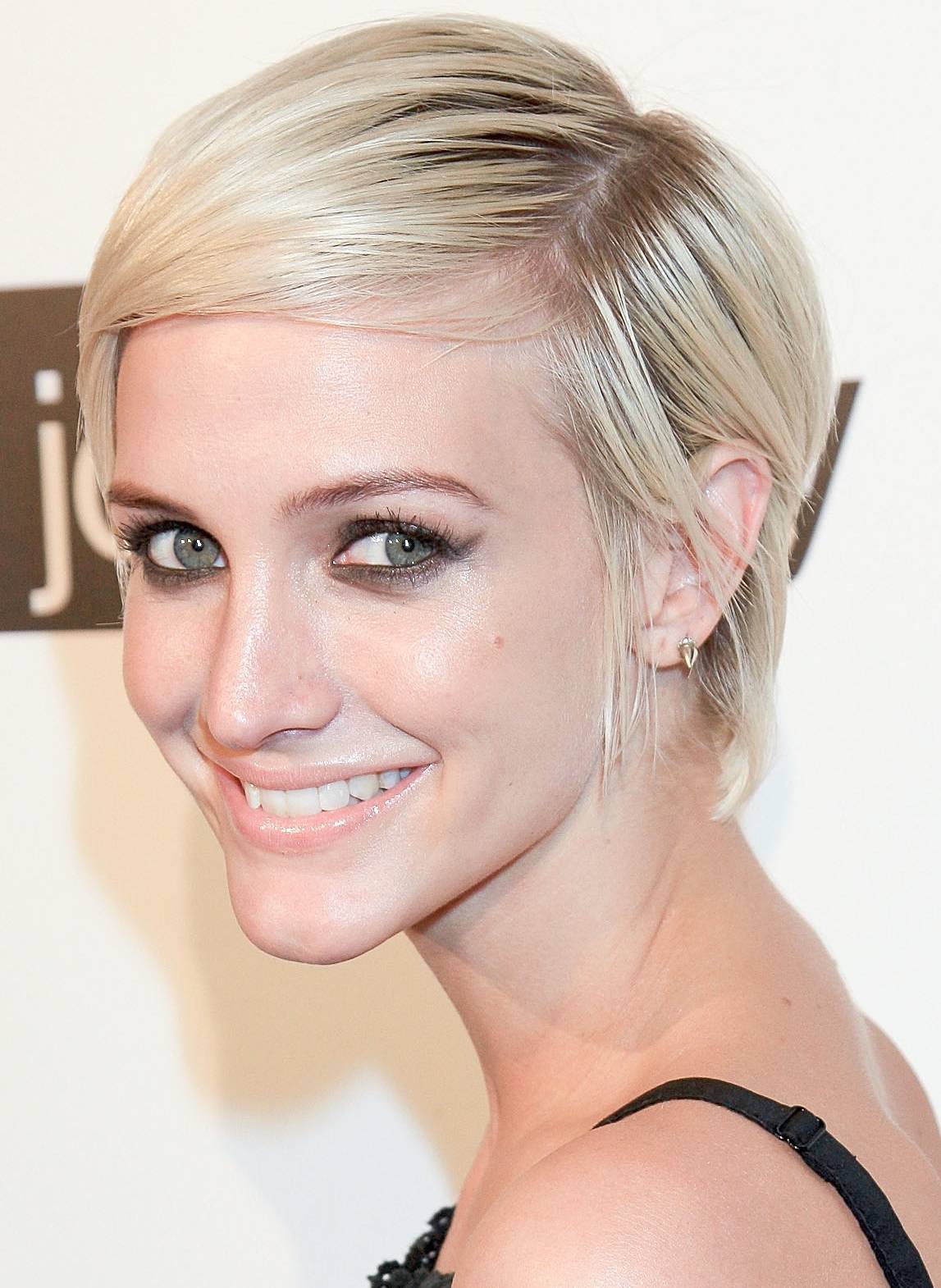 Pixie cuts are very feminine and can have many variations to suit your ...