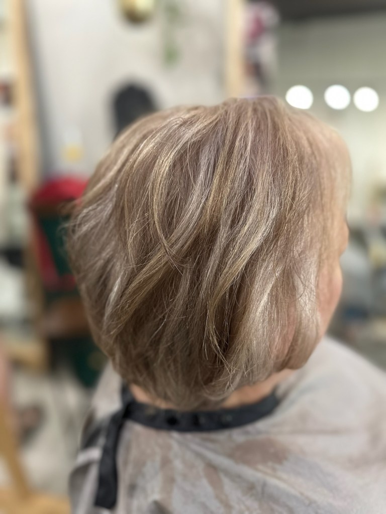 Color Highlight Grey blending by Ivy