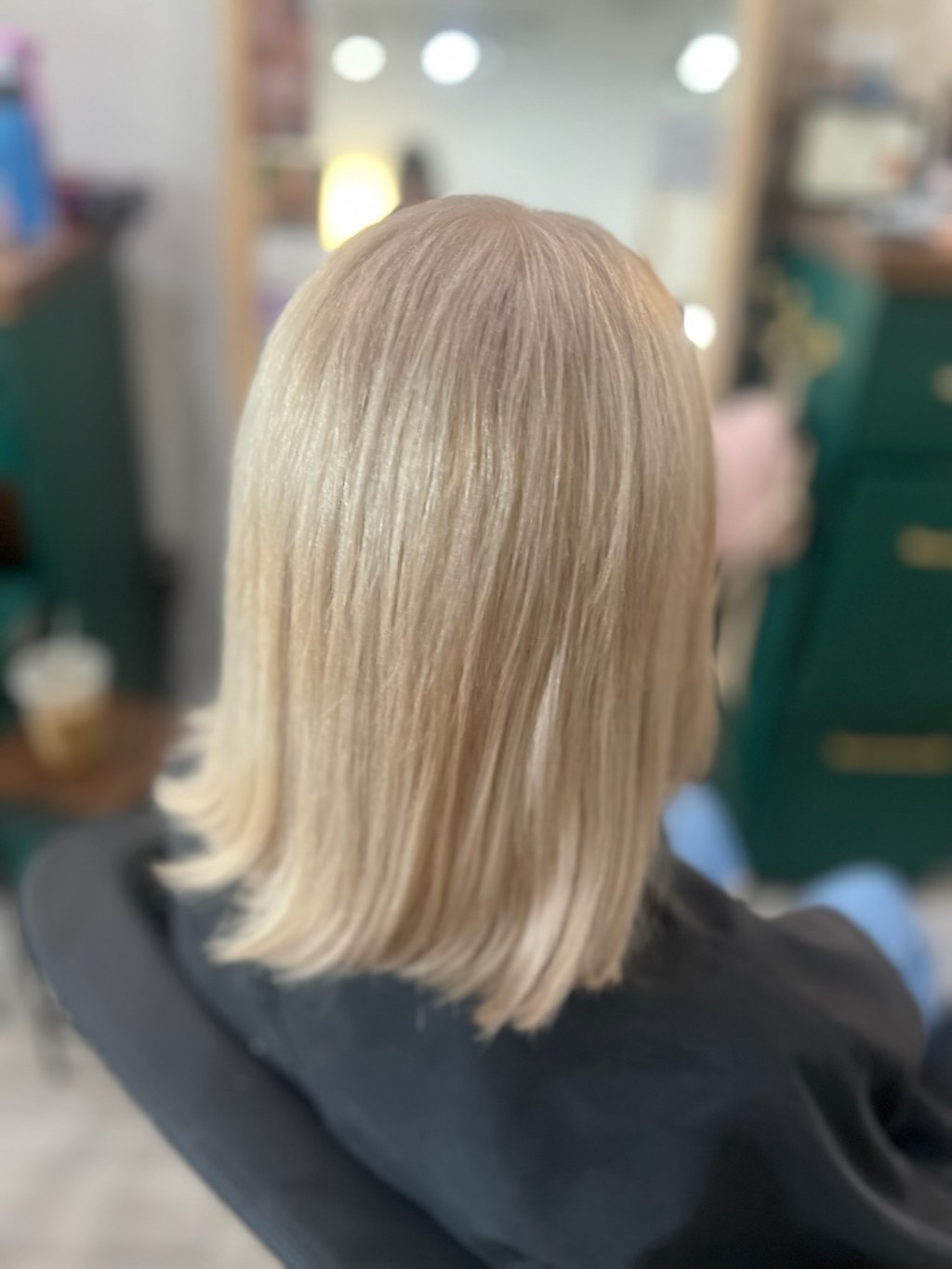 Transform Your Hair with a Luxurious Bleach&nbsp;Retouch