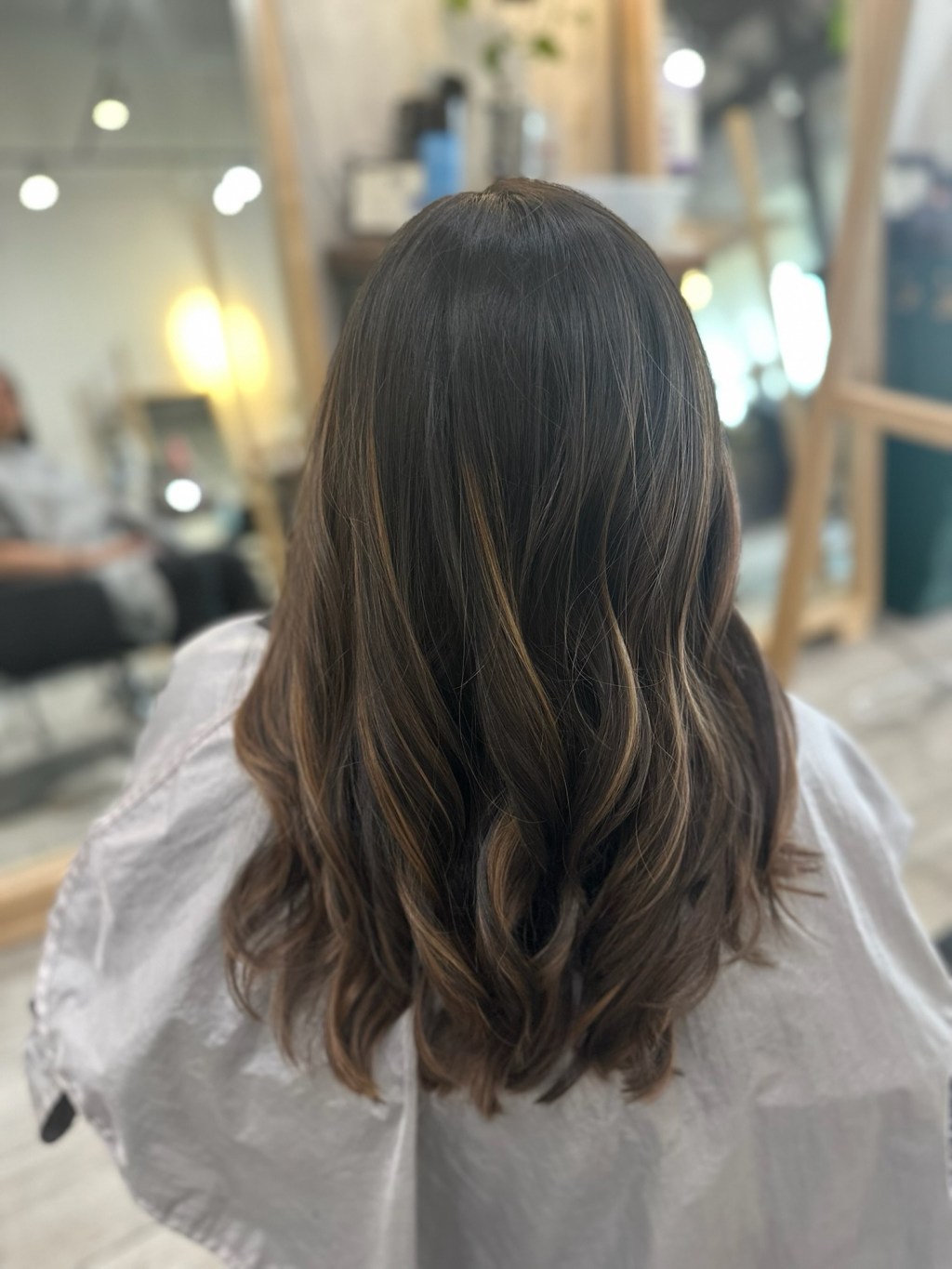 Stunning Natural Balayage: Transform Your&nbsp;Look