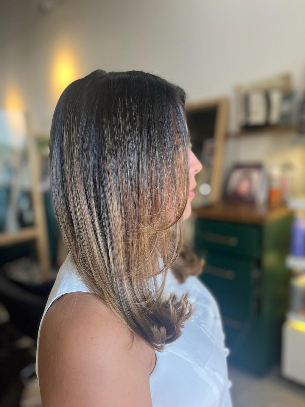 Elevate Your Elegance with Face Framing&nbsp;Haircuts